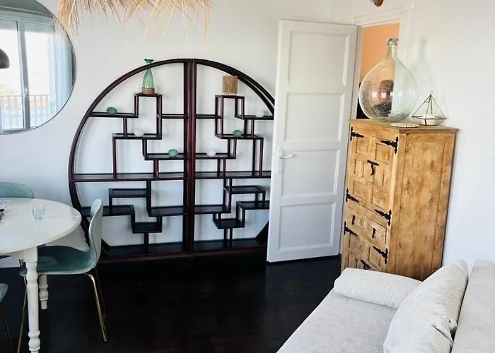 Le Gouvernail Apartment *